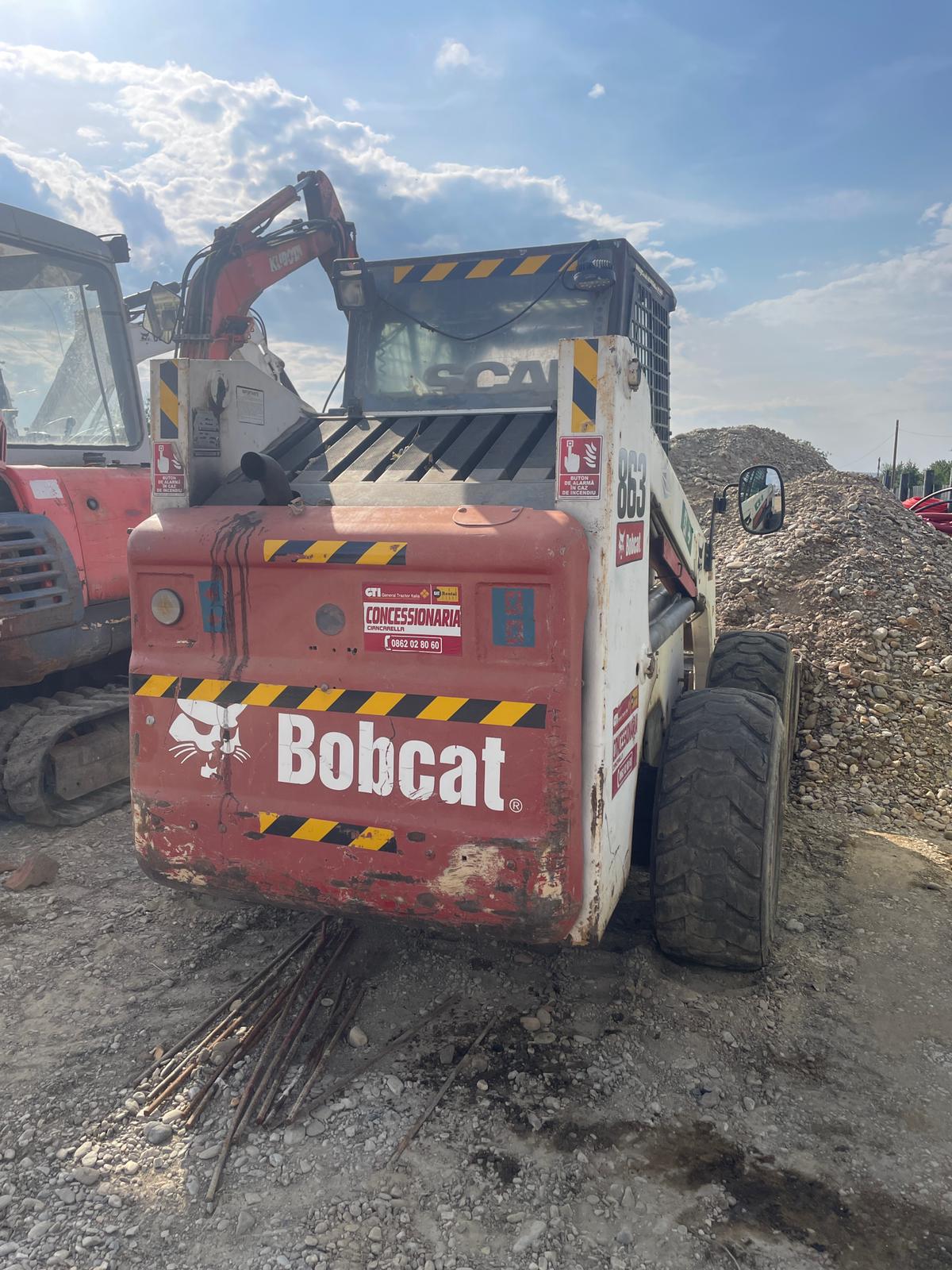 Inchiriez incărcător Frontal Bobcat 3,5T